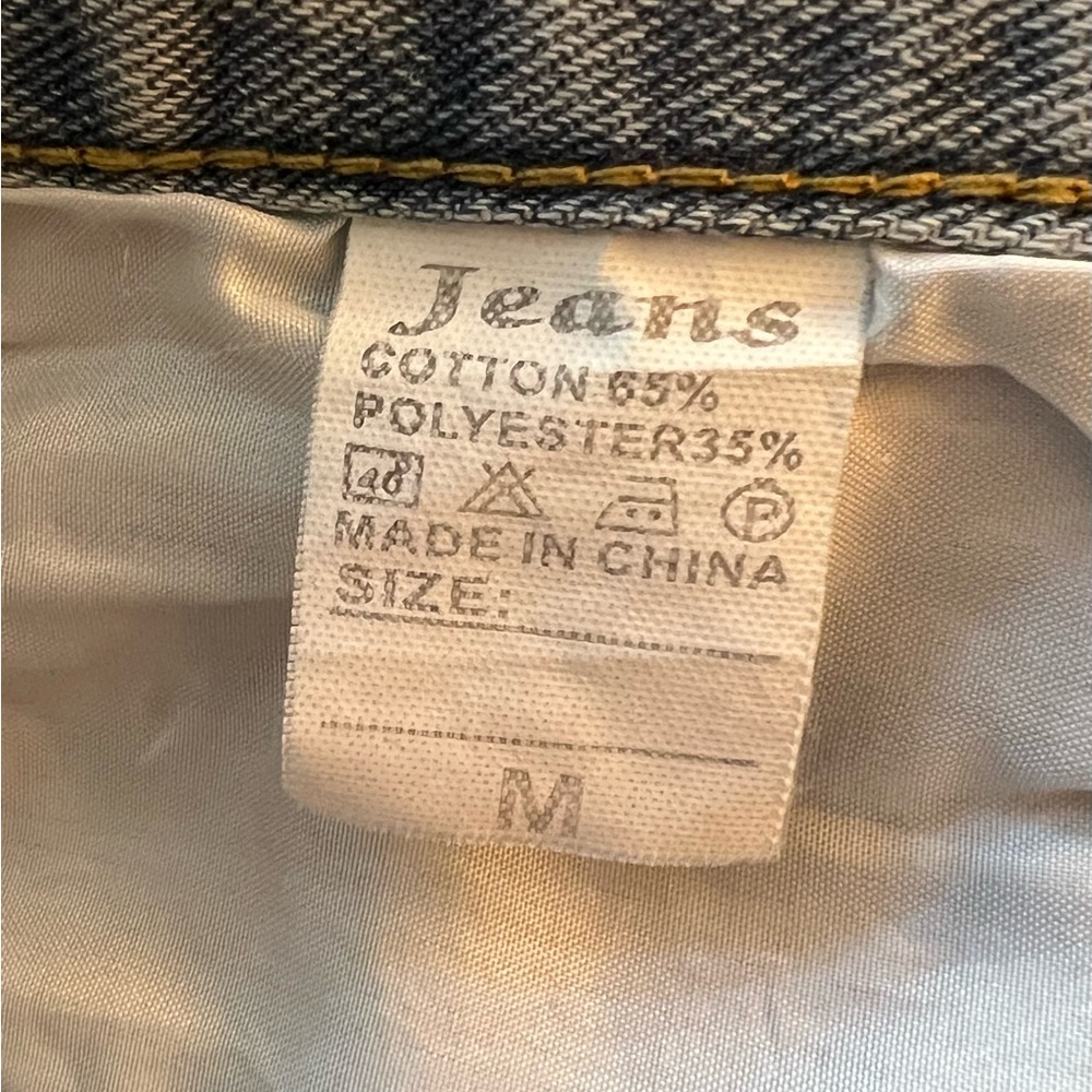 Distressed Jeans - Picture 6 of 6